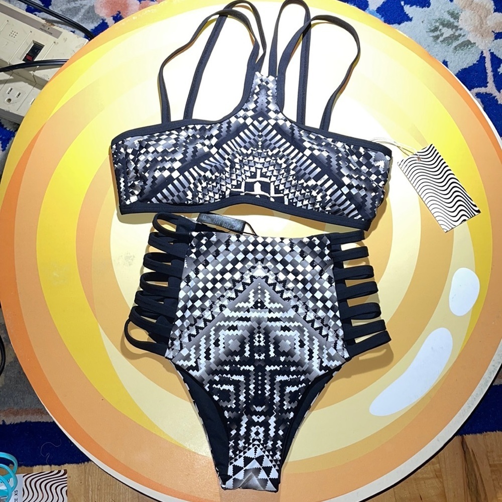 KikiRio Juniors Tribal Print Bikini Swim Suit Size XS